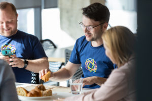 Wholesale Internet Solutions 22 Wholesale Internet Partner Program from Lightwire